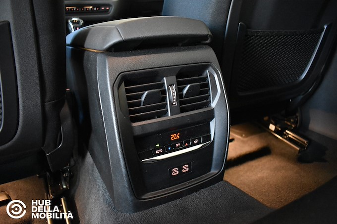 BMW 318d 48V Touring Business Advantage